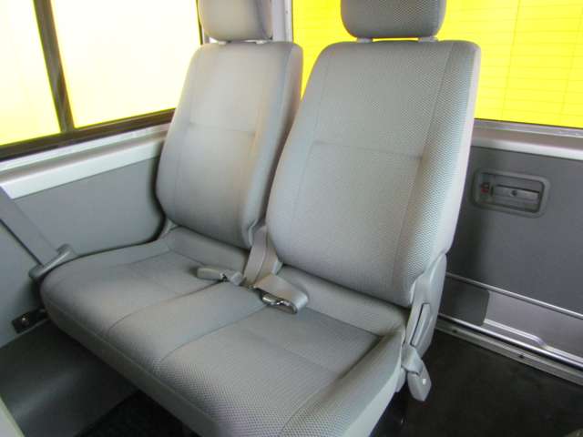 Toyota Hiace 11