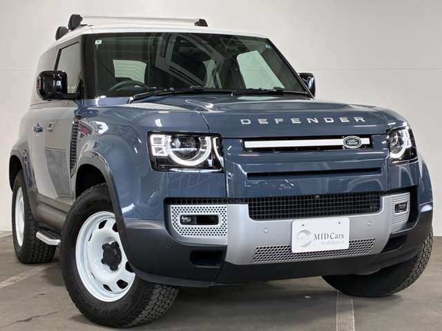 Land Rover Defender 4