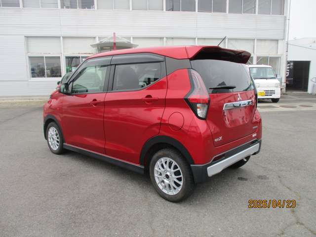 Mitsubishi eK X 12