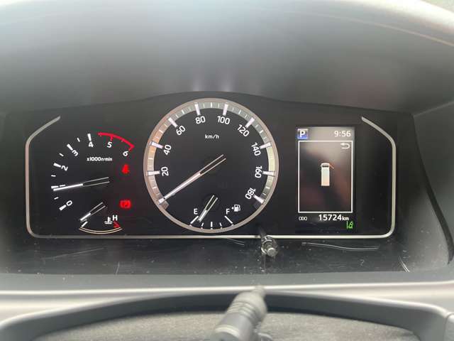 Toyota Hiace Van 10