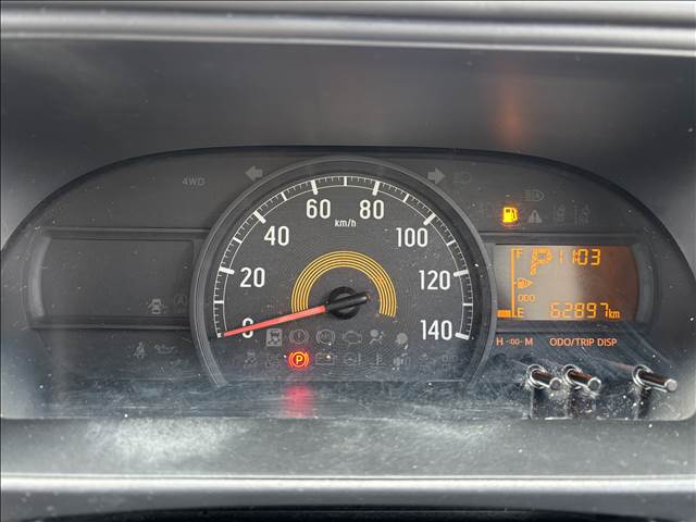 Daihatsu Hijet Cargo 3
