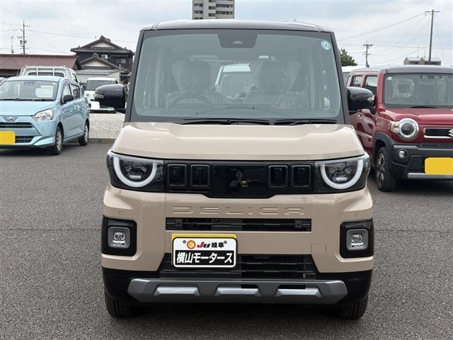 Mitsubishi Delica Mini 3