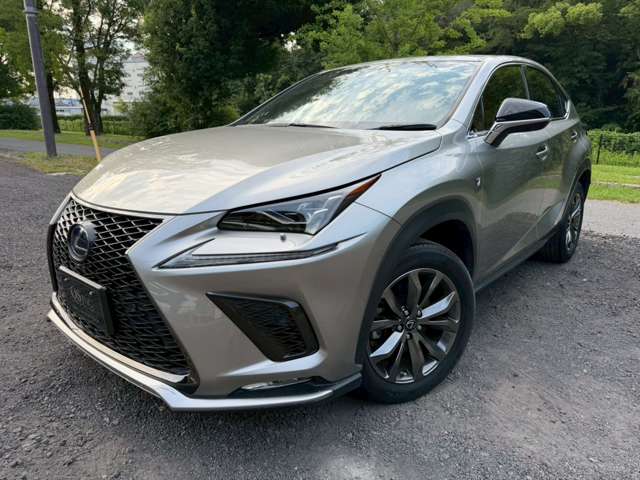 Lexus NX 9