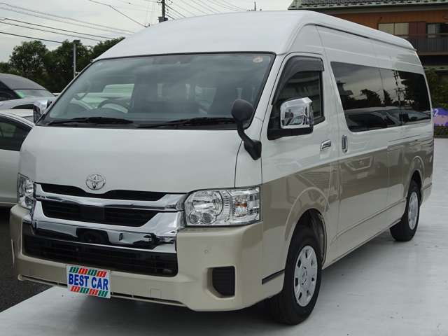 Toyota Hiace 6