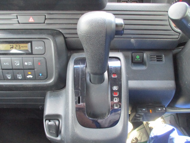 Honda N-VAN 7