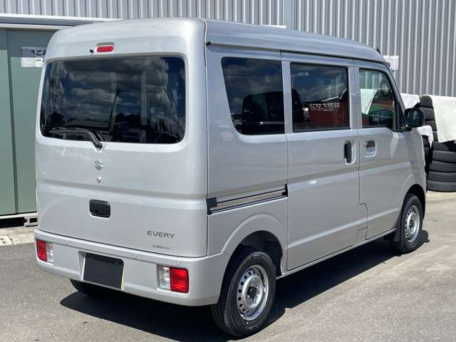 Suzuki Every 4