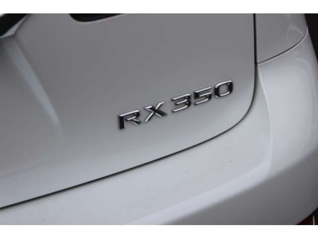 Lexus RX 6