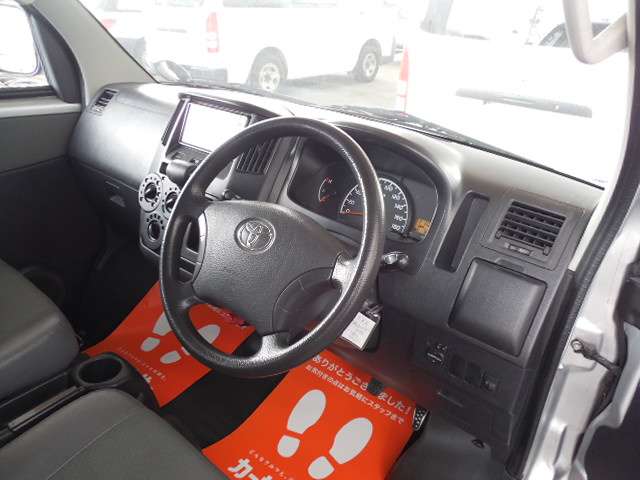 Toyota Town Ace Van 10