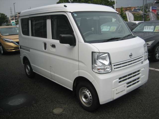 Nissan NV100 Clipper 12