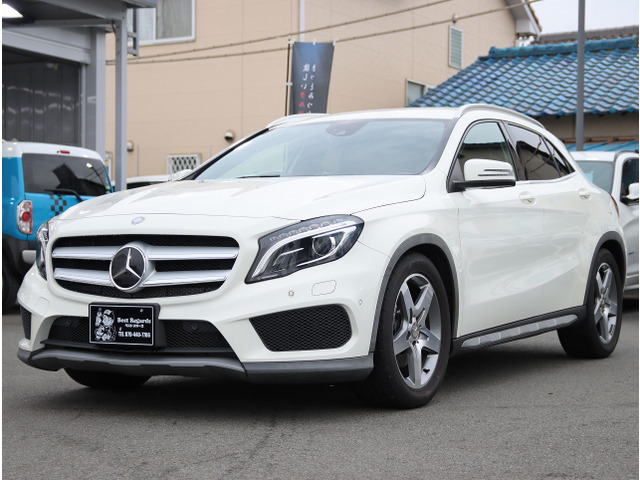 Mercedes-Benz GLA-Class 6