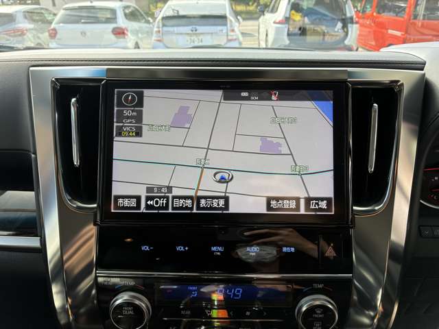 Toyota Alphard 4