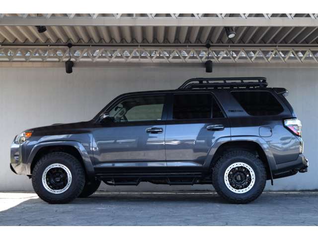 Toyota 4ランナー 9