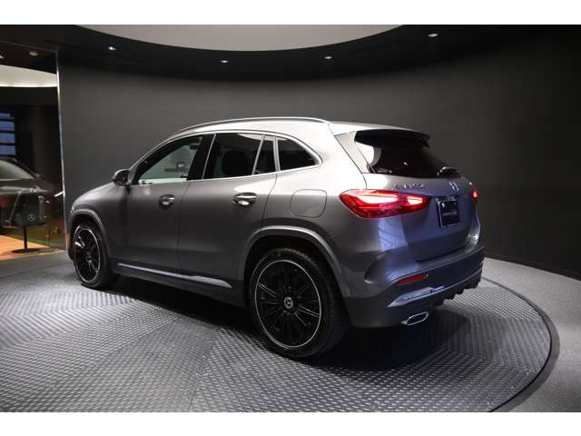 Mercedes-Benz GLA-Class 7