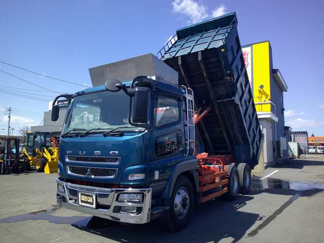 Mitsubishi Fuso Super Great 3