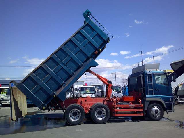 Mitsubishi Fuso Super Great 10
