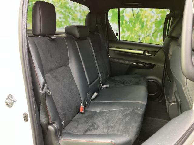 Toyota Hilux 6