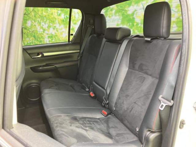 Toyota Hilux 8