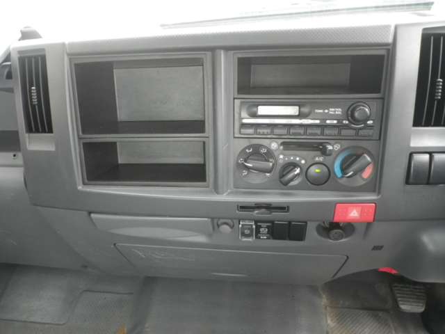 Isuzu Elf 10