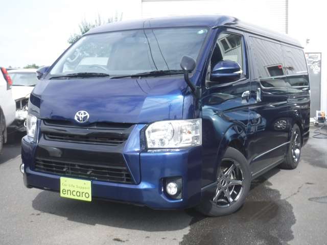 Toyota Hiace Van 2