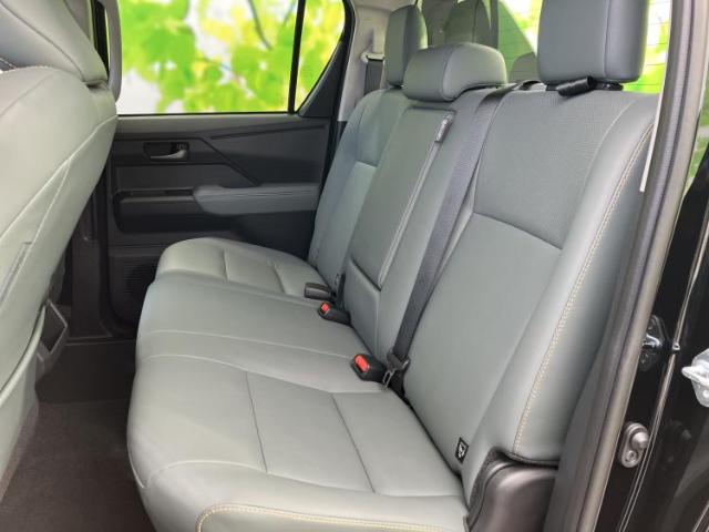 Toyota Hilux 9
