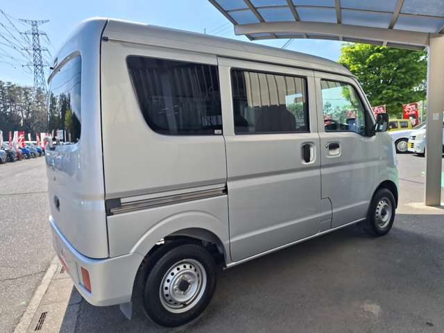 Nissan NV100 Clipper 7