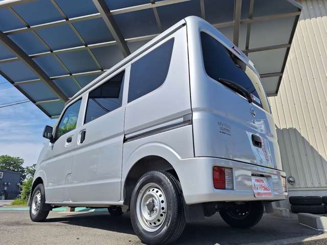 Nissan NV100 Clipper 10