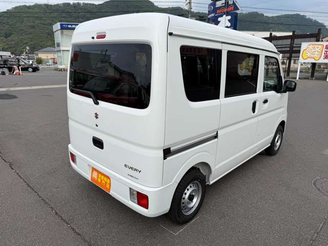 Suzuki Every 11