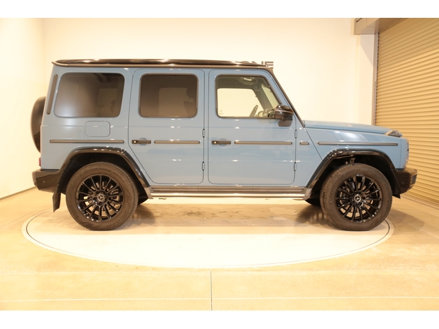 Mercedes-Benz G-Class 8