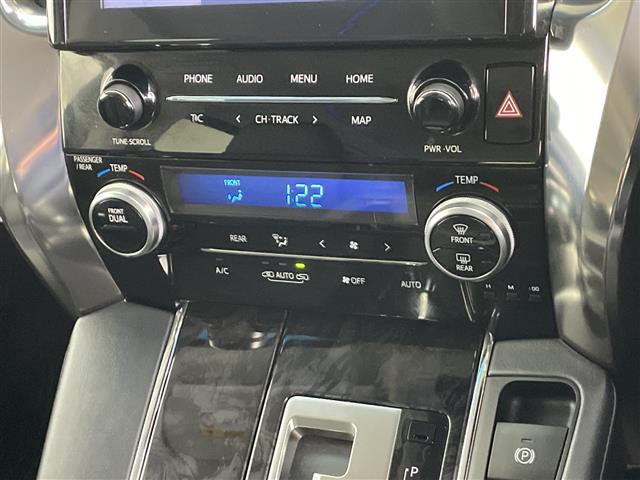 Toyota Vellfire 11