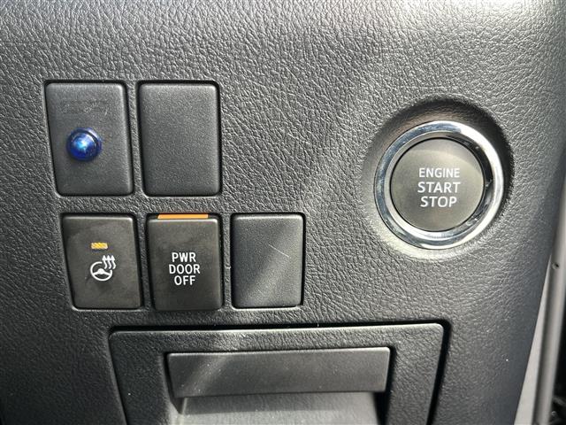 Toyota Vellfire 12