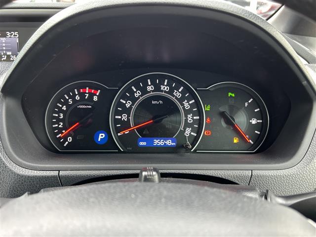 Toyota Voxy 5