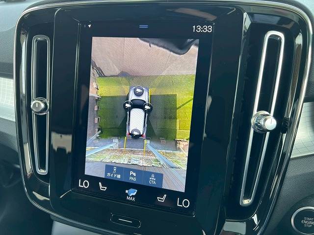 Volvo XC40 4