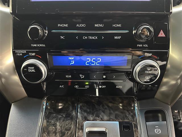 Toyota Alphard 11