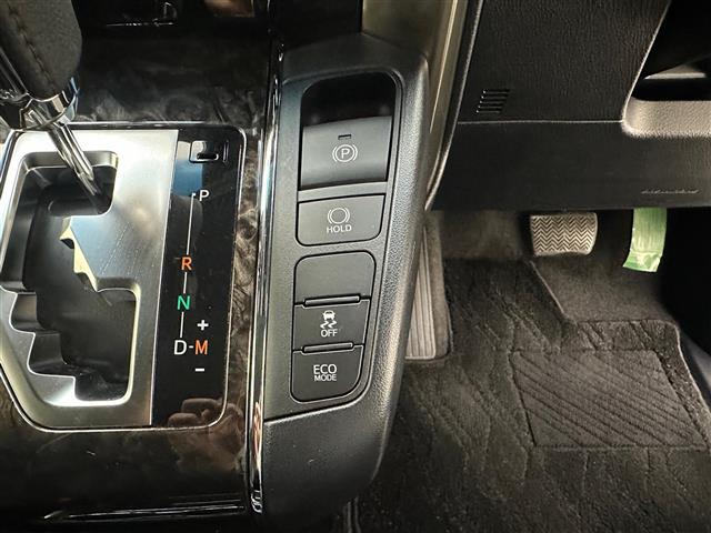 Toyota Alphard 10