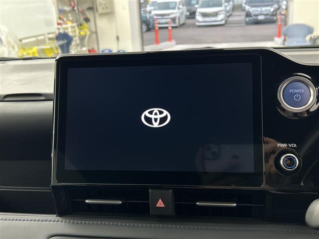 Toyota Voxy 5