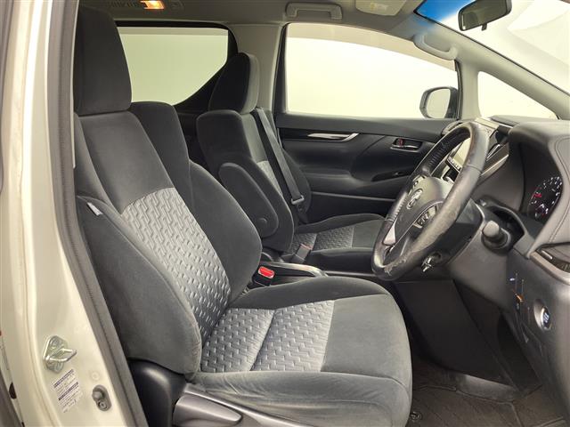 Toyota Alphard 11