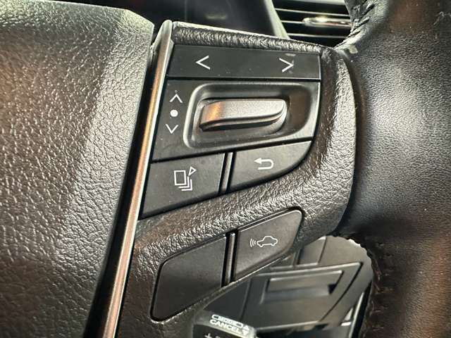 Toyota Vellfire 11