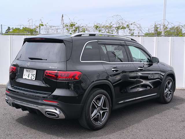 Mercedes-Benz GLB 12