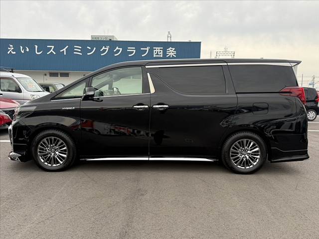 Toyota Alphard 12