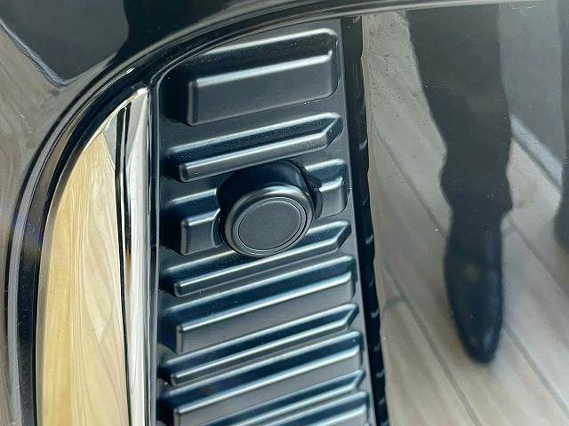 Toyota Vellfire 6
