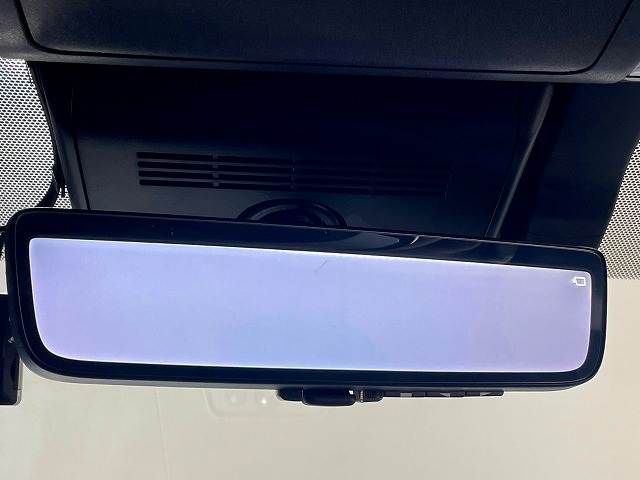 Toyota Vellfire 9