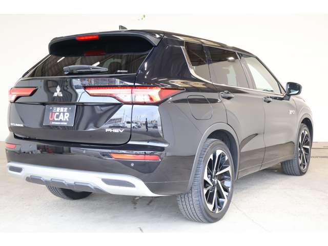 Mitsubishi Outlander 4