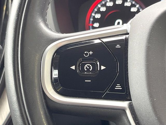 Volvo XC60 11