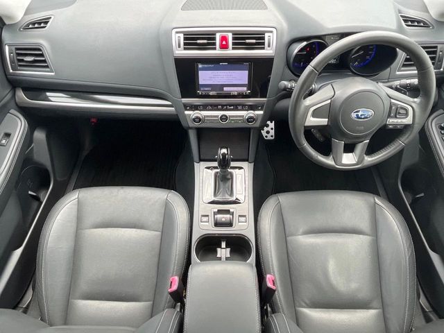 Subaru Legacy Outback 2