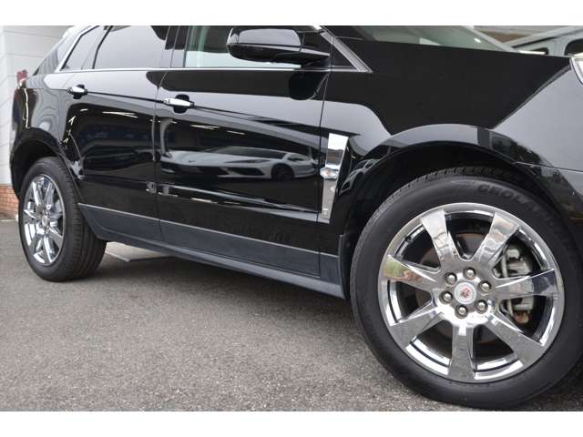 Cadillac SRXCrossover 2