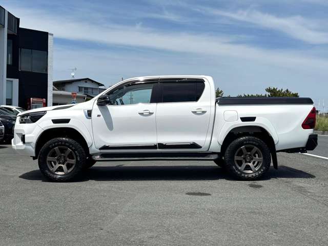 Toyota Hilux 7