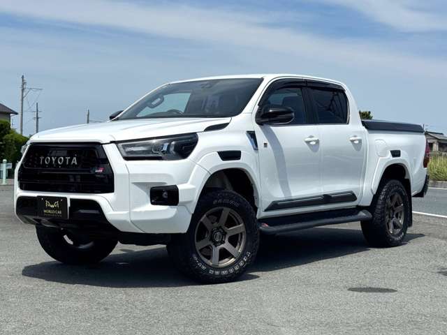 Toyota Hilux 8