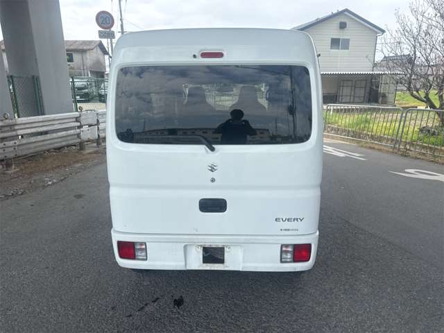 Suzuki Every 8