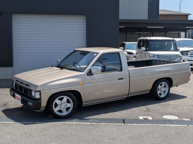 Nissan Datsun 2