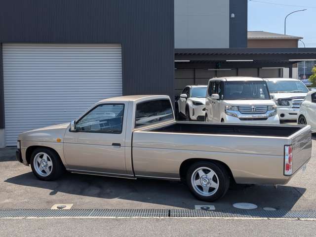 Nissan Datsun 5